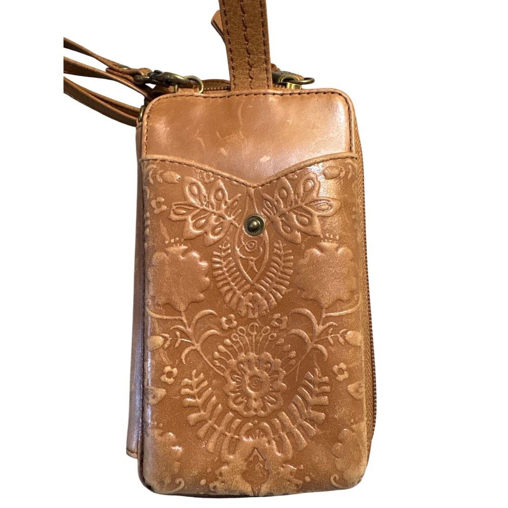 The Sak Silverlake Smartphone Crossbody Tan Leather Floral Embossed Wallet Bag - Picture 8 of 14